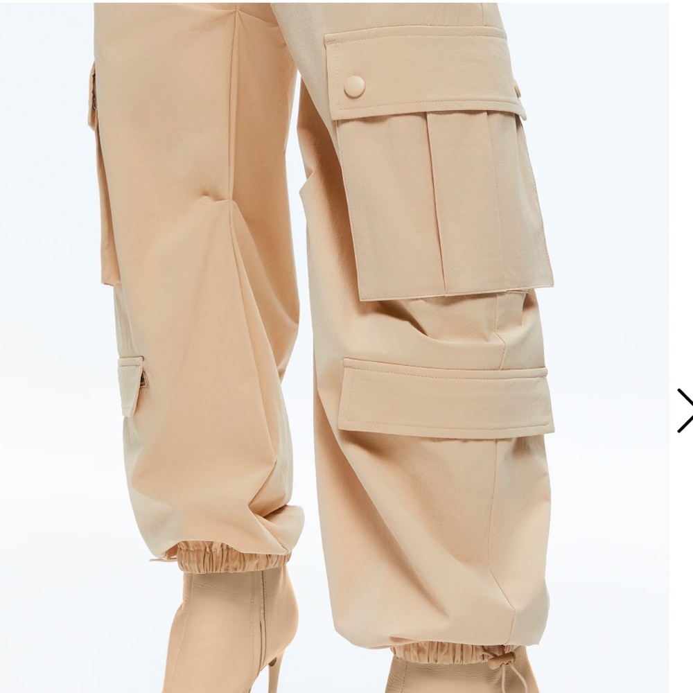 New Alice and Olivia Shara parachute cargo pants - Picture 15 of 16